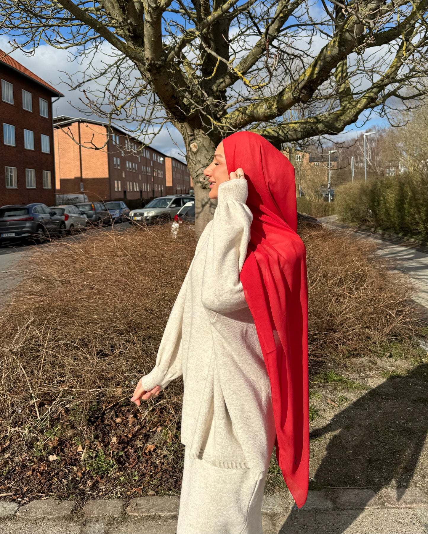 Classic chiffon Hijab - Red c250