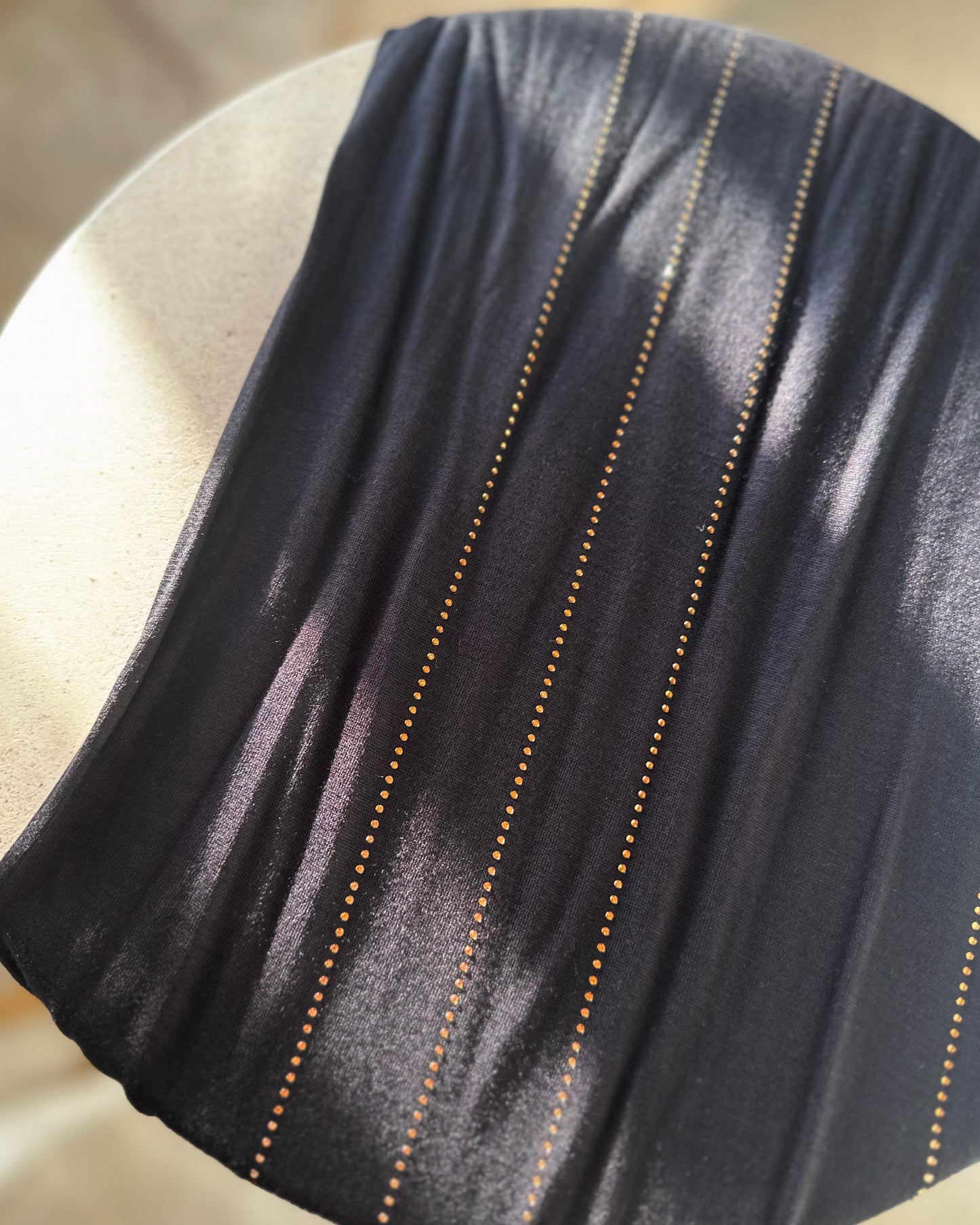 Delux Taşlı Jersy Tesettür - Siyah/Altın ds02