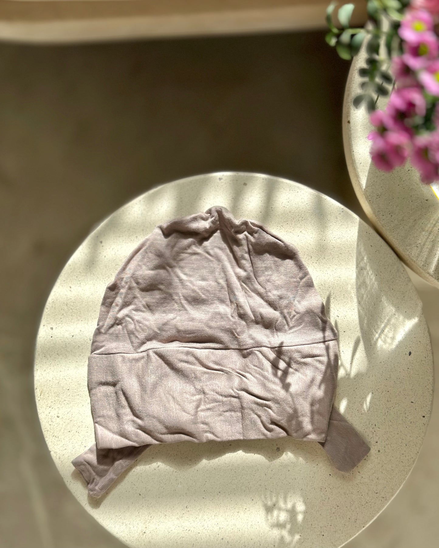 Closed undercap with tie adjustment - Latte