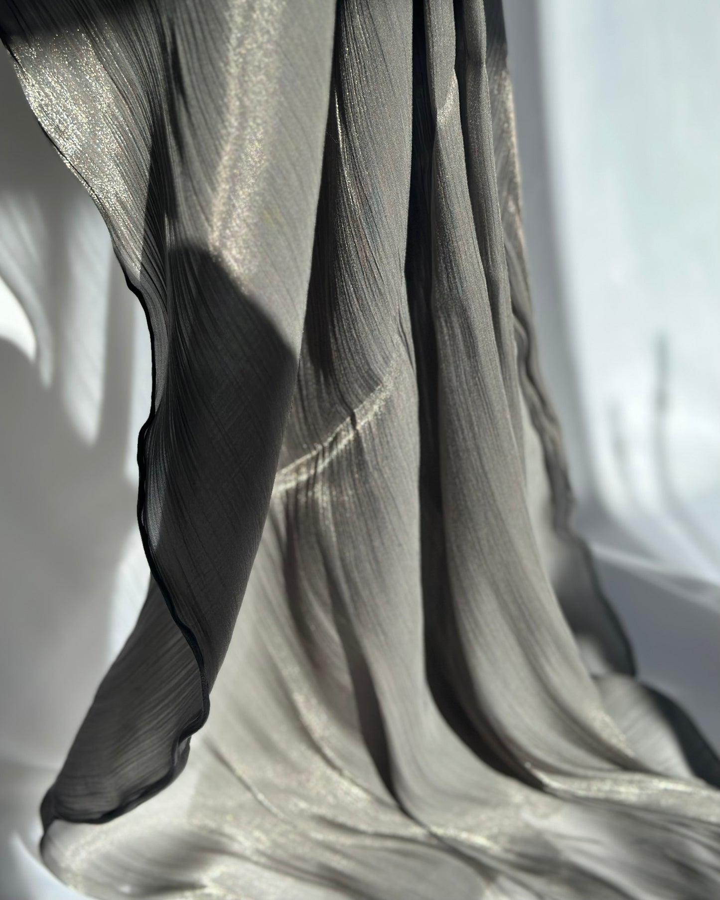 Shiny valentino chiffon - Midnight Gray sv23