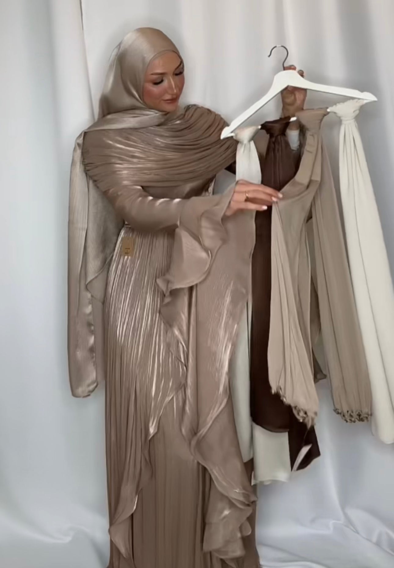 Cinderella Flowy dress - mocha