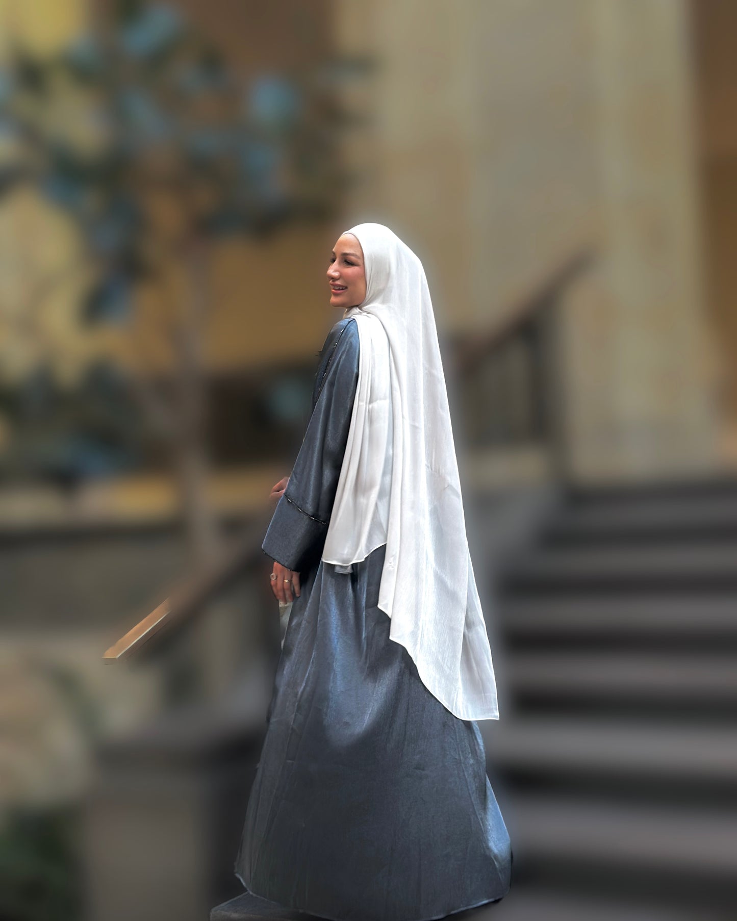 Parıldayan İnci abaya - Gri