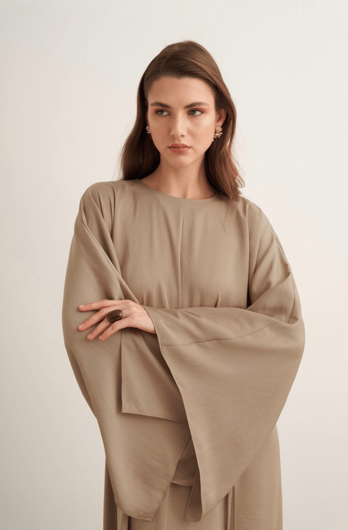 Flow Silk Abaya - Latte