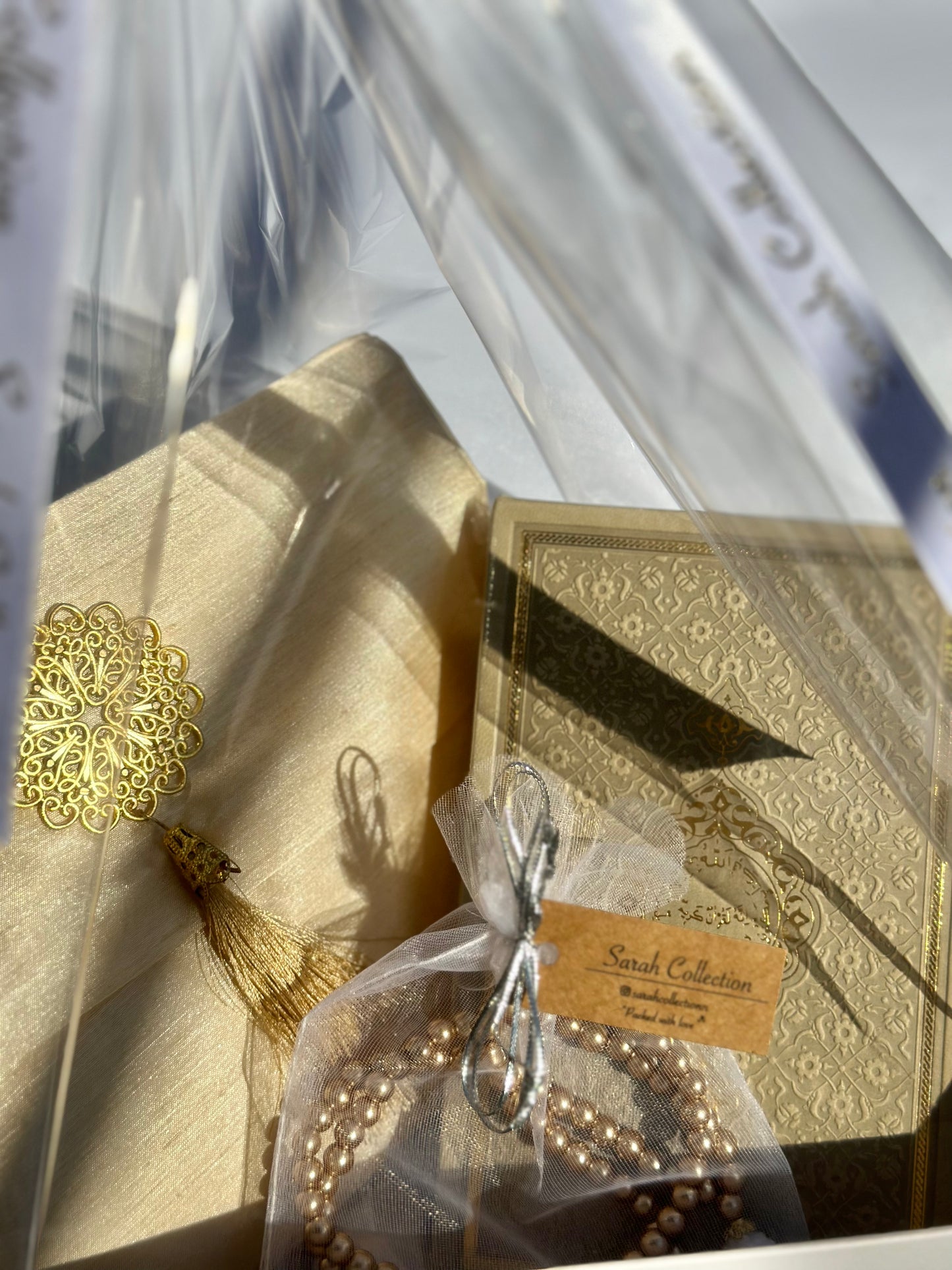 Altın Hediye Kutusu