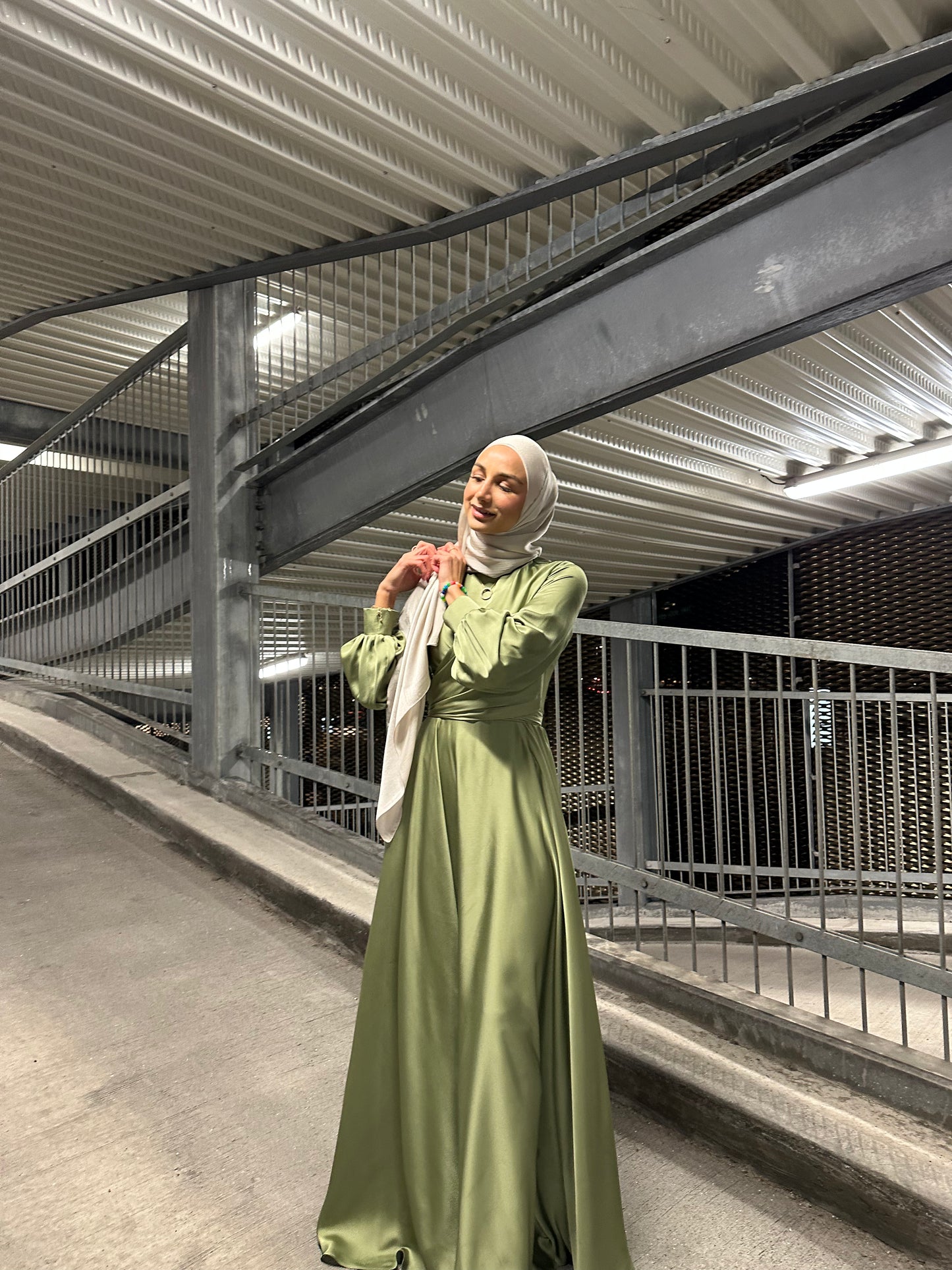 Sarma Saten Elbise - fıstık