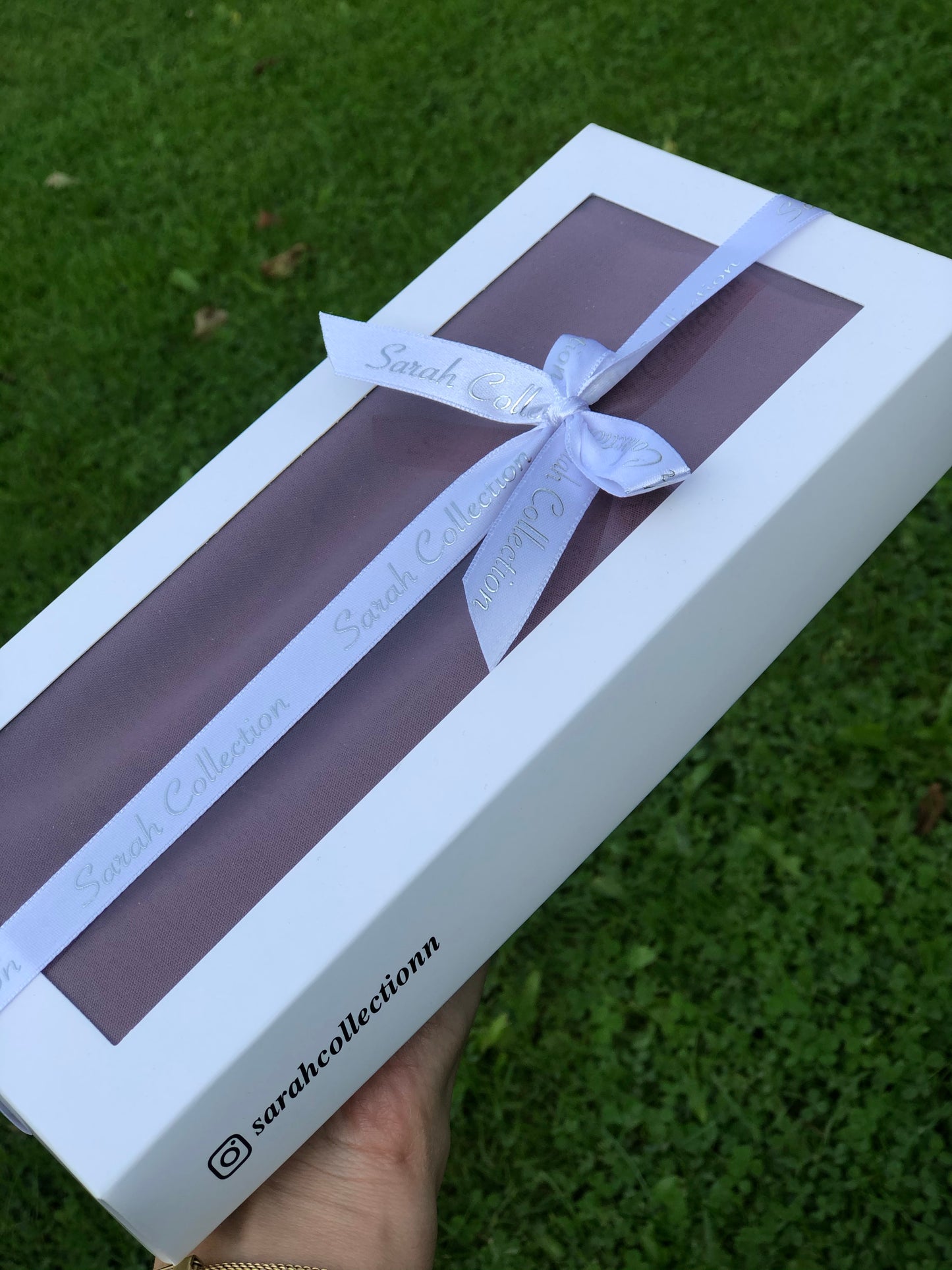 Hijab box for one scarf