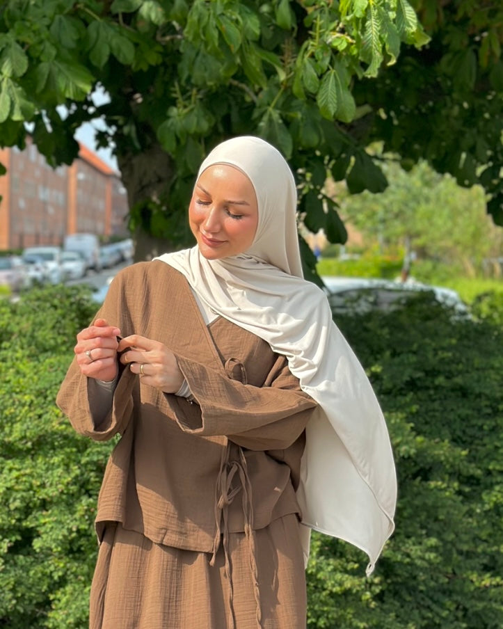 Liquid Hijab - Almond - Lh10