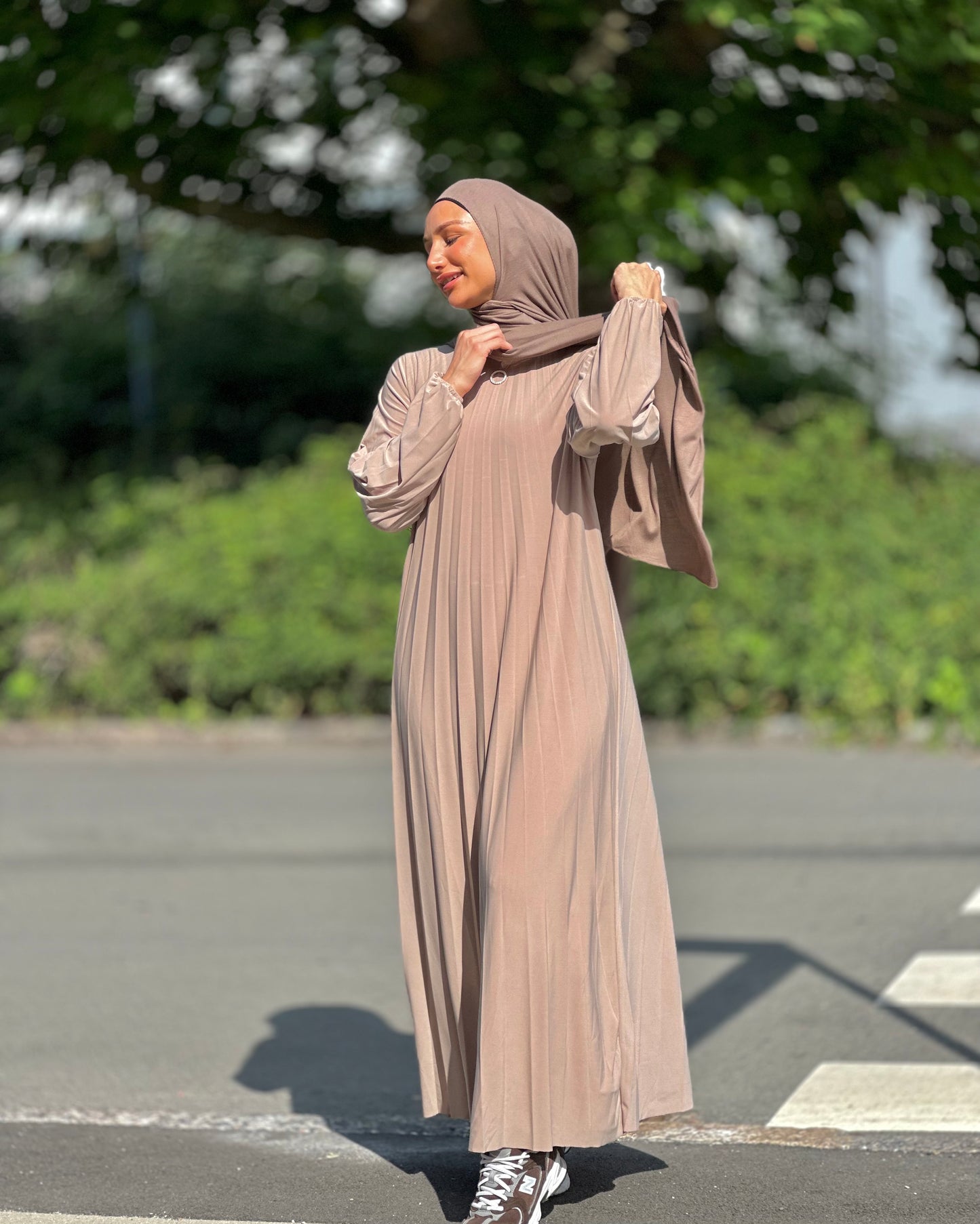 Plisseret Abaya - Beige