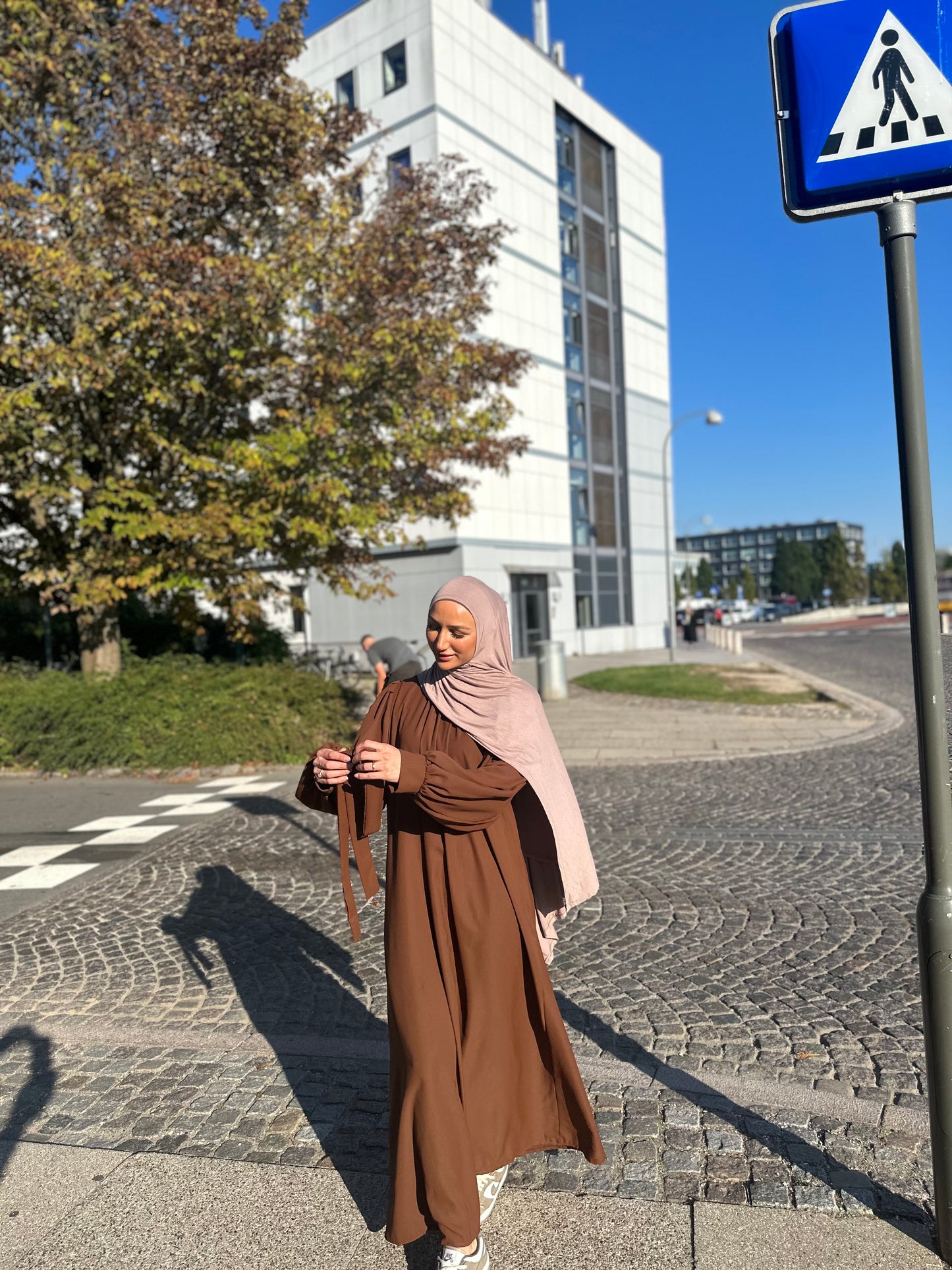 Elara Abaya choco