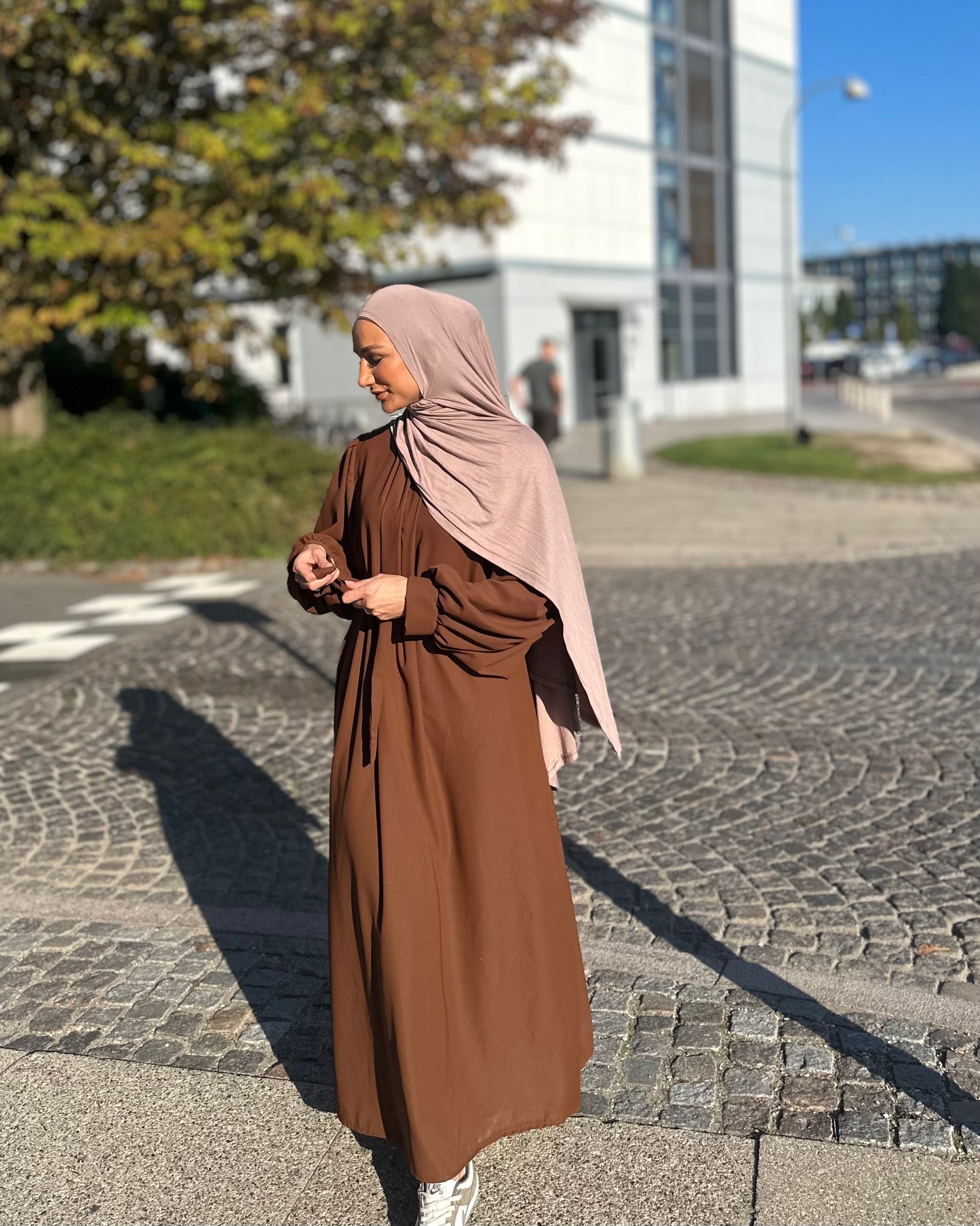 Elara Abaya choco