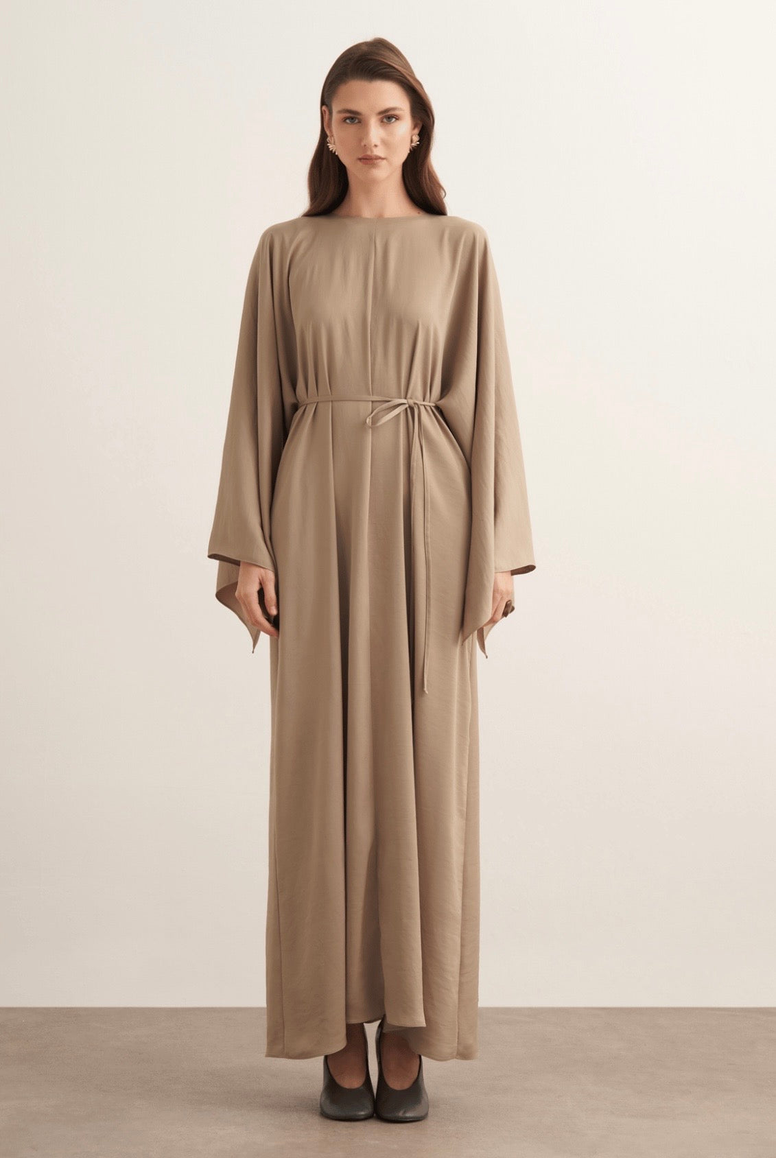 Flow Silk Abaya - Latte