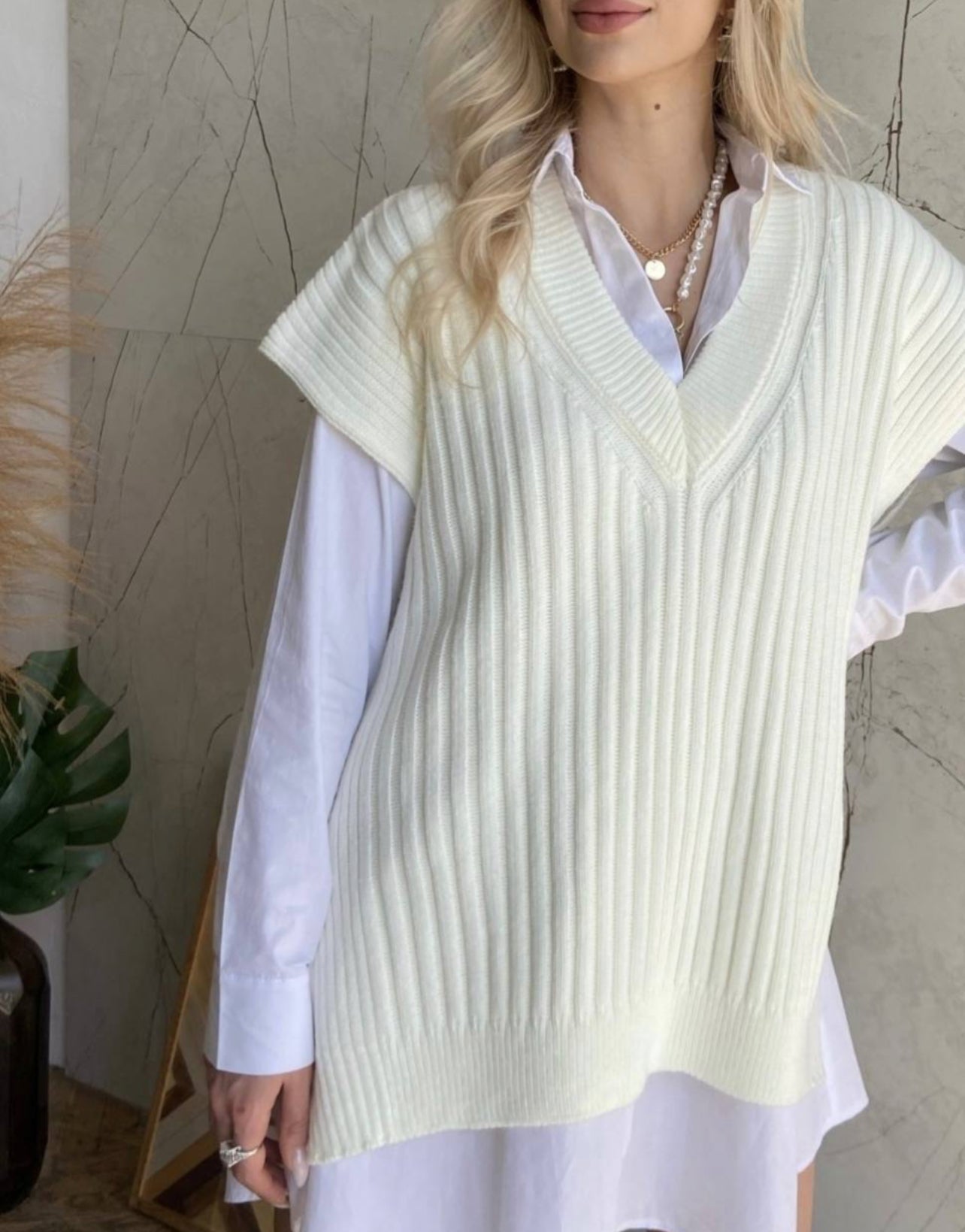 Oversize Knitted vest - cloudy