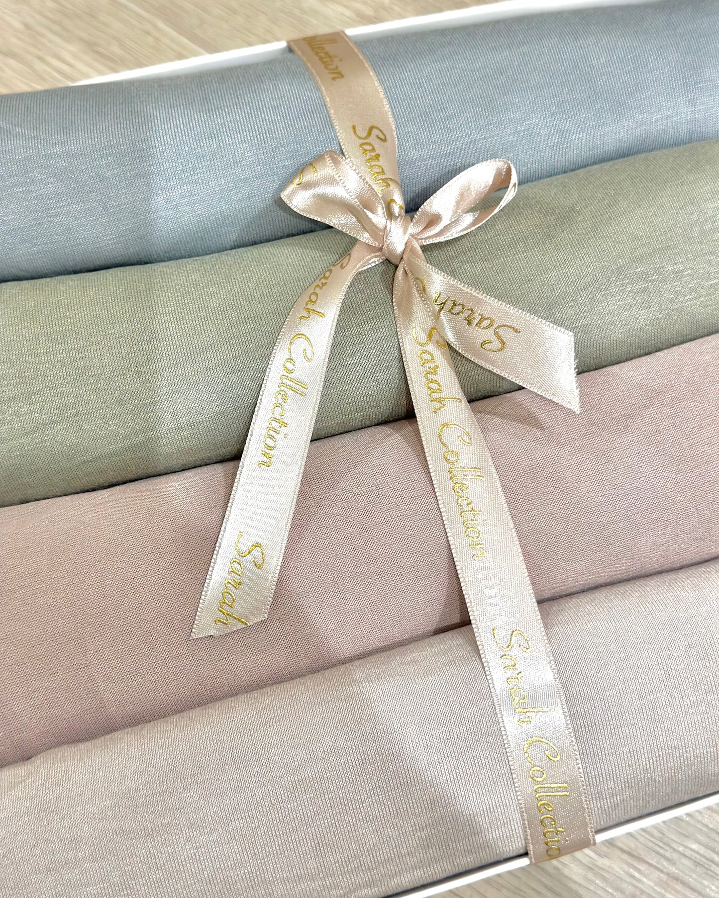 Jersey gift box with pastel colors