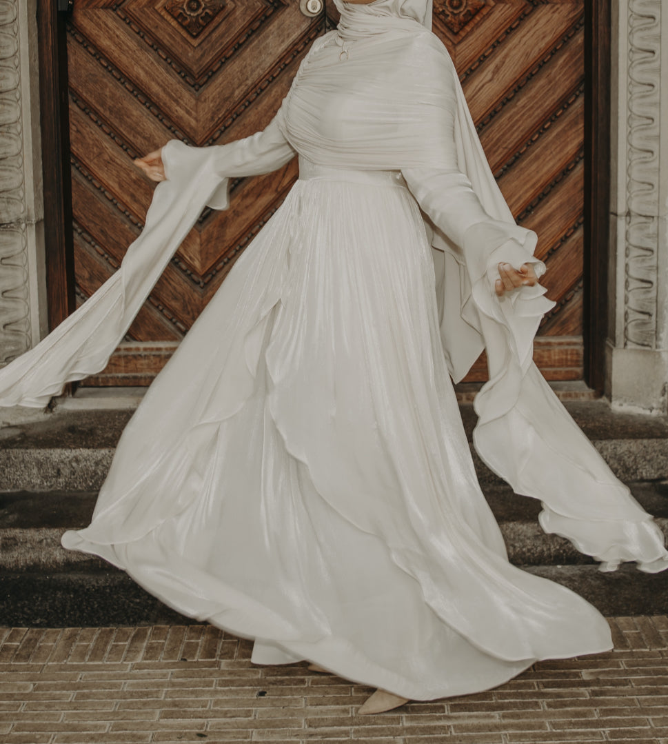 Cinderella Flowy dress - milky White