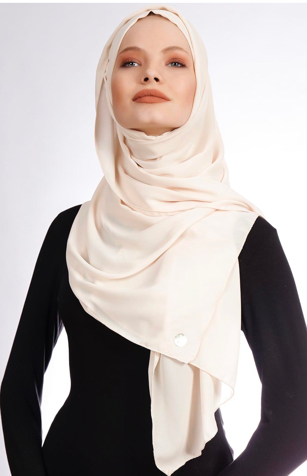 Dreamy Chiffon hijab - Cream dr04