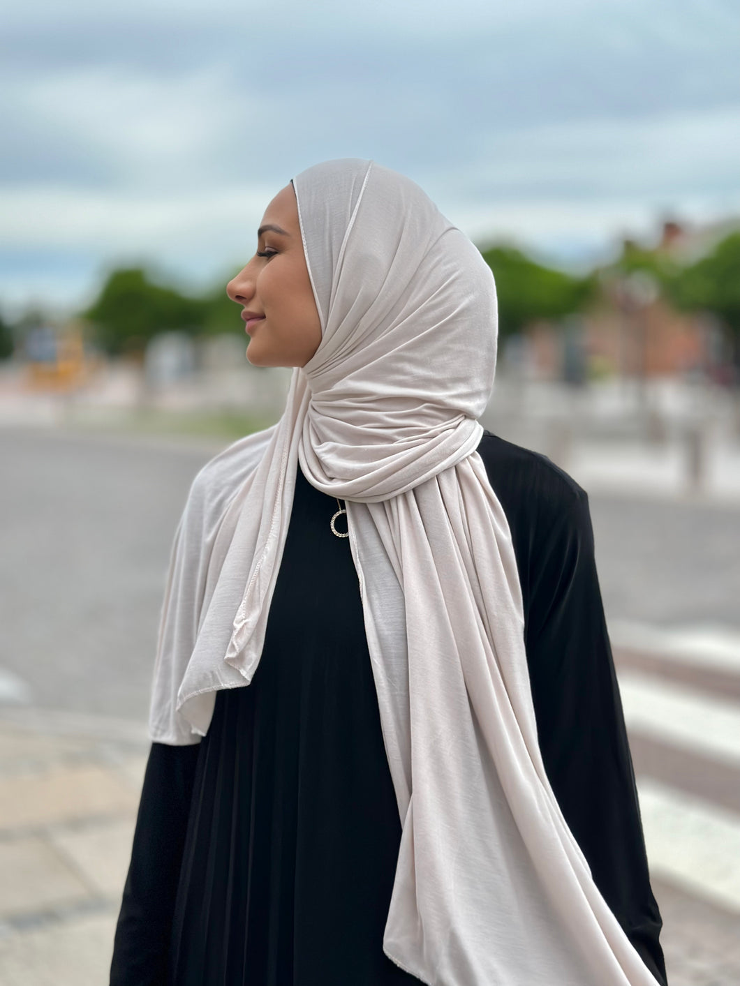 Thin Plain Jersey Hijab - Ivory tb07