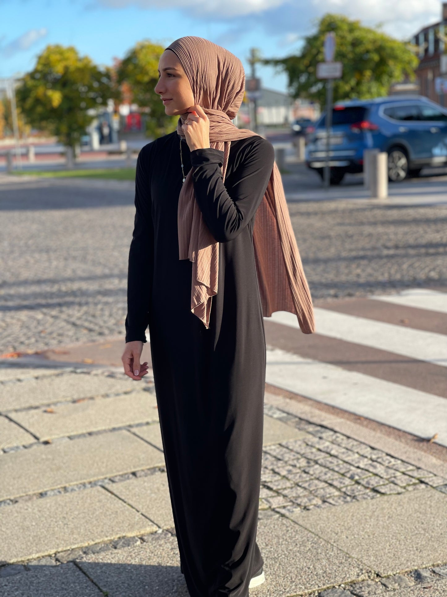 Basic Abaya - Black