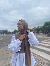 Görseli Galeri görüntüleyiciye yükleyin, Lux Jersey hijab - Brown n06
