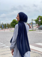 Indlæs billede til gallerivisning Dubai Hijab - Navy 14
