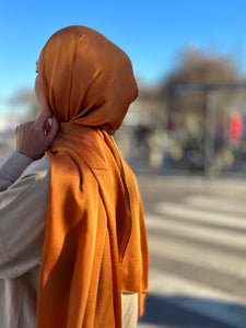 Shiny Silk Hijab - kobber ss97