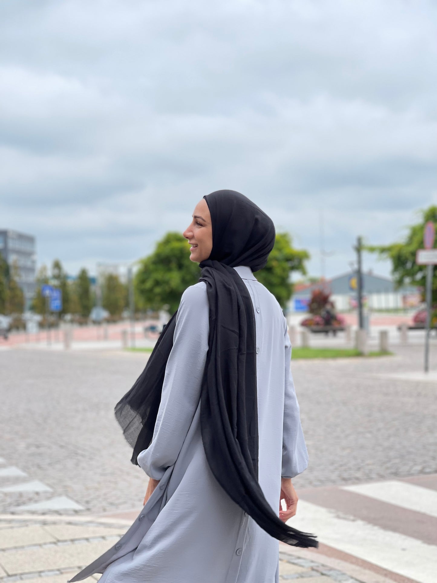 Dubai Hijab - Black DB01