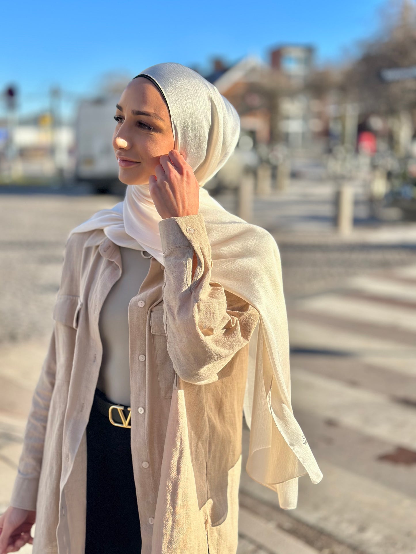 Shiny Silk Hijab - Cream ss82