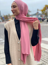Görseli Galeri görüntüleyiciye yükleyin, Plisseret Hijab - Soft Pink
